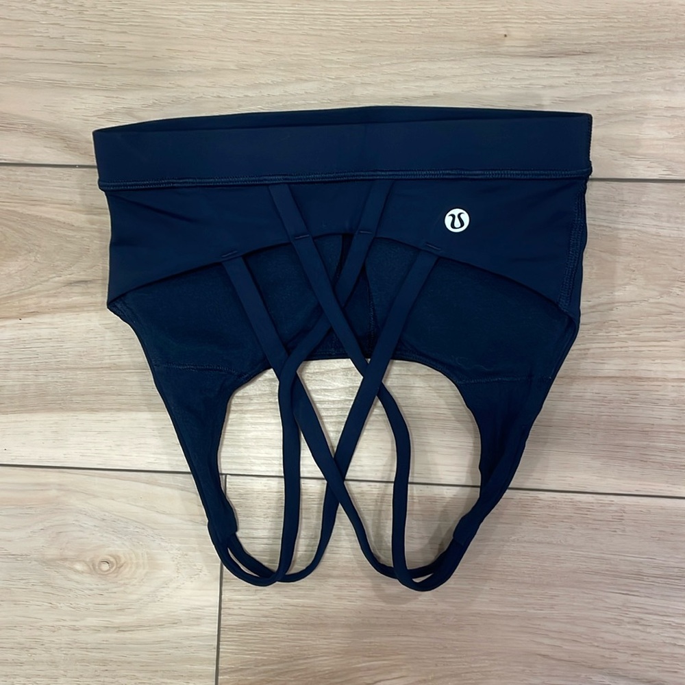 Lululemon Energy Bra. Navy Blue. Size 2.